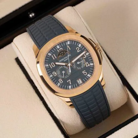 Patek Philippe Aquanaut 5261R-001 40mm Rose gold Blue 13