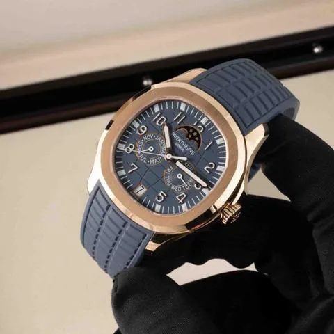 Patek Philippe Aquanaut 5261R-001 40mm Rose gold Blue 14