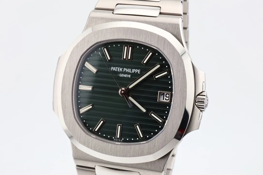 Patek Philippe Nautilus 5711/1A-014 40mm Stainless steel Green 1