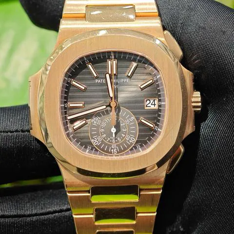 Patek Philippe Nautilus 5980/1R-001 40.5mm Rose gold Black