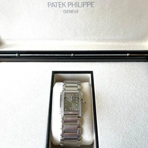 Patek Philippe Twenty~4 4910/10 25mm Stainless steel Gray 1