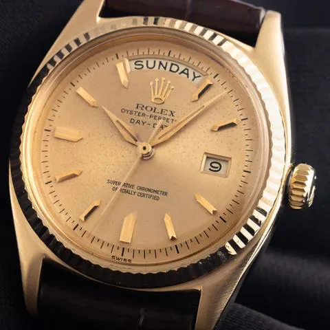 Rolex Day-Date 36 1803 36mm Yellow gold Champagne 2