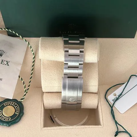 Rolex Oyster Perpetual 41 124300 41mm Stainless steel Green 1