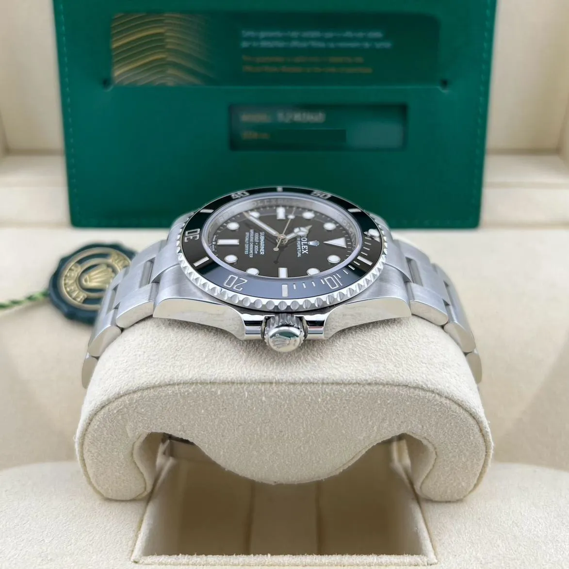 Rolex Submariner 124060-0001 41mm Oystersteel Black 3