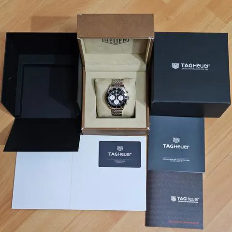 TAG Heuer Autavia CBE2110.BA0687 42mm Stainless steel Black 4