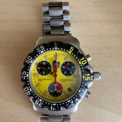 TAG Heuer Formula 1 Quartz CA1213 Stainless steel Yellow 3