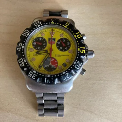 TAG Heuer Formula 1 Quartz CA1213 Stainless steel Yellow 4