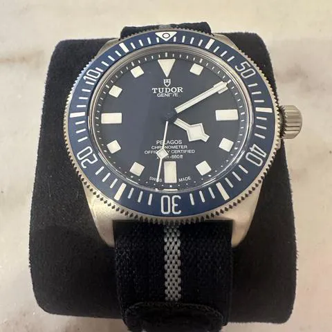 Tudor Pelagos M25707B/21-0001 42mm Titanium Blue 11