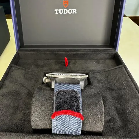 Tudor Pelagos M25807KN-0001 43mm Carbon fiber Blue 6