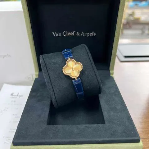 Van Cleef & Arpels 23mm Yellow gold Gold