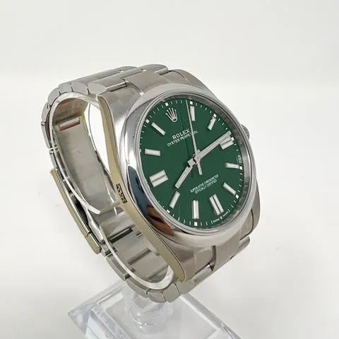 Rolex Oyster Perpetual 41 124300 41mm Stainless steel Green 3