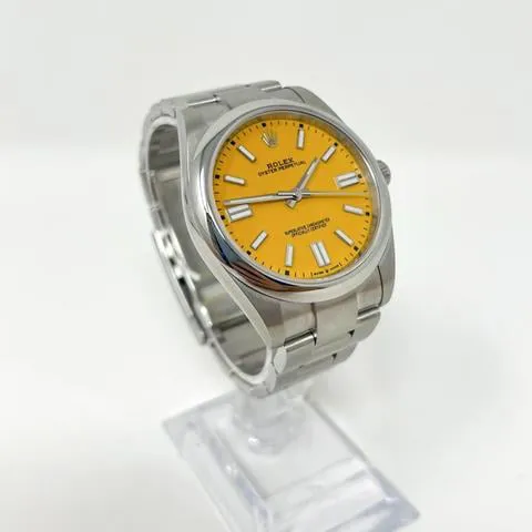 Rolex Oyster Perpetual 41 124300 41mm Stainless steel Yellow 2