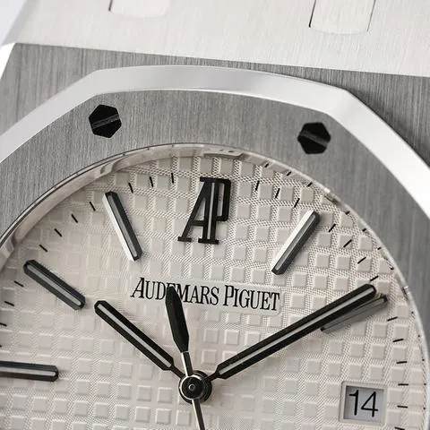 Audemars Piguet Royal Oak 15300ST.OO.1220ST.01 39mm Stainless steel Silver 10