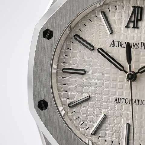 Audemars Piguet Royal Oak 15300ST.OO.1220ST.01 39mm Stainless steel Silver 11