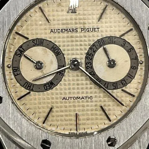 Audemars Piguet Royal Oak 25572ST Stainless steel White 1