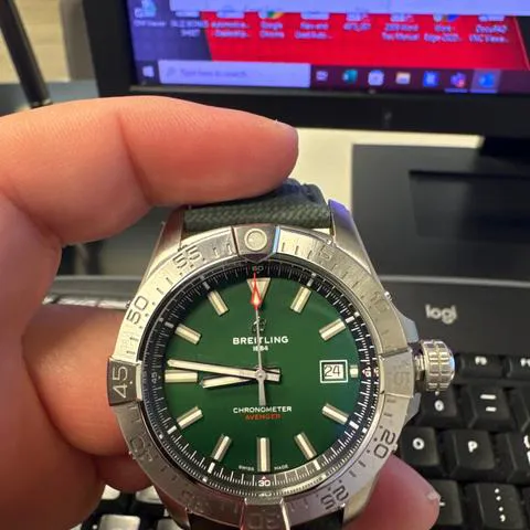 Breitling Avenger A17328101L1X1 42mm Stainless steel Green 4