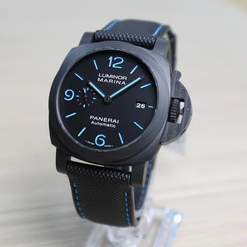 Panerai Luminor GMT Automatic PAM 01661 44mm Carbon fiber Black