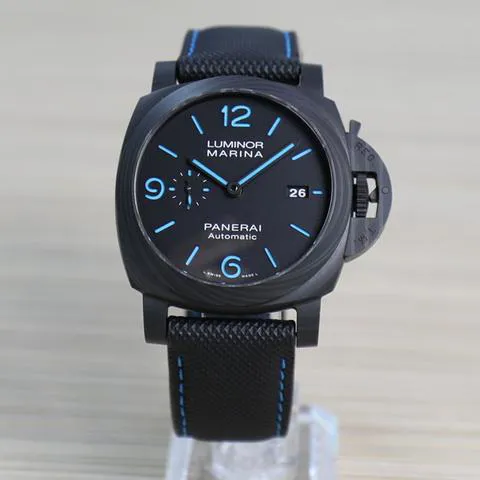 Panerai Luminor GMT Automatic PAM 01661 44mm Carbon fiber Black 2