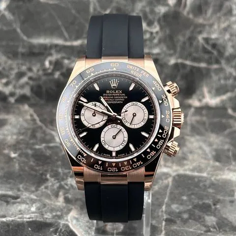 Rolex Daytona 126515 40mm Rose gold Black