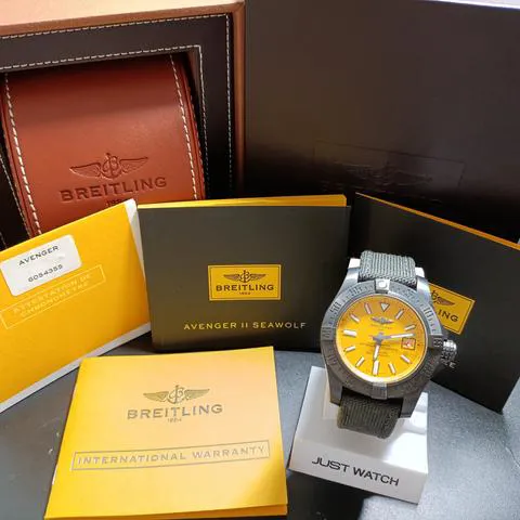 Breitling Avenger II Seawolf M17331E2/I530 45mm Stainless steel Yellow