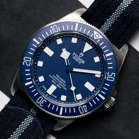 Tudor Pelagos 25707B/21 42mm Titanium Blue 9