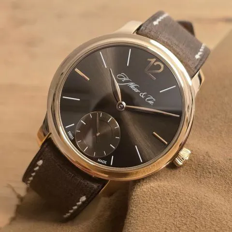 H. Moser & Cie. Endeavour 1321-0102 39mm Rose gold Brown 2