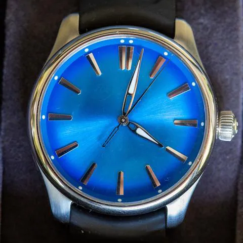 H. Moser & Cie. Pioneer 3200-1217 40mm Stainless steel Blue 5