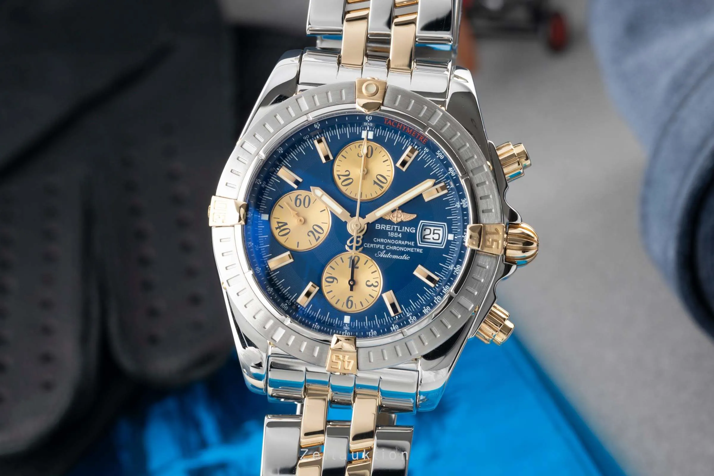 Breitling Chronomat B13356 44mm Yellow gold and Stainless steel Blue