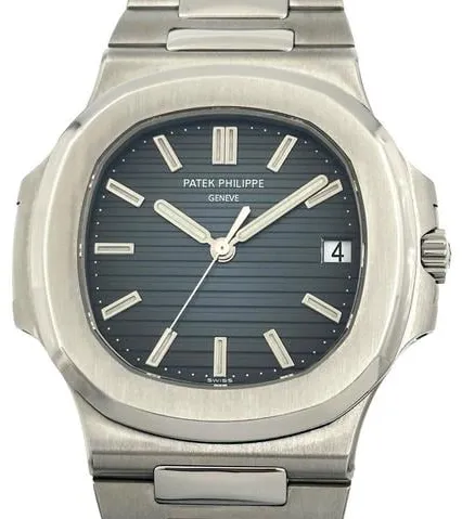 Patek Philippe Nautilus 5711/1A-001 40mm Stainless steel Blue