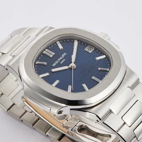 Patek Philippe Nautilus 5711/1P-001 40mm Platinum Blue