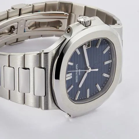 Patek Philippe Nautilus 5711/1P-001 40mm Platinum Blue 2