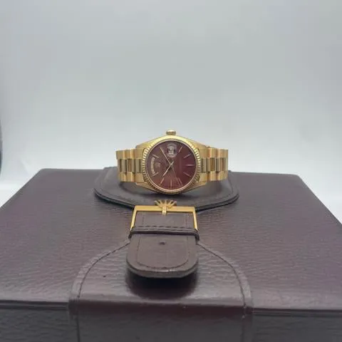 Rolex Day-Date 36 1803 36mm Yellow gold Red