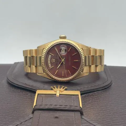 Rolex Day-Date 36 1803 36mm Yellow gold Red 3