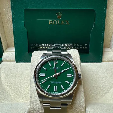 Rolex Oyster Perpetual 41 124300 41mm Stainless steel Green