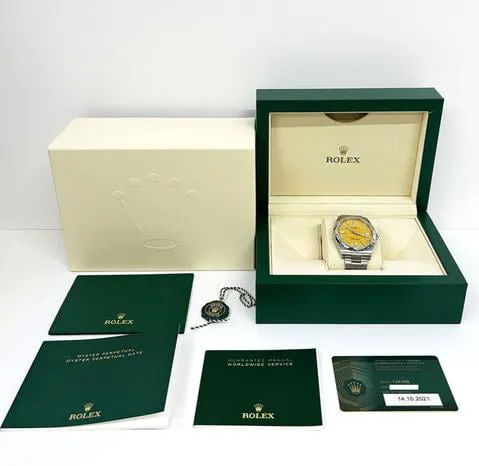 Rolex Oyster Perpetual 41 124300 41mm Stainless steel Yellow 1