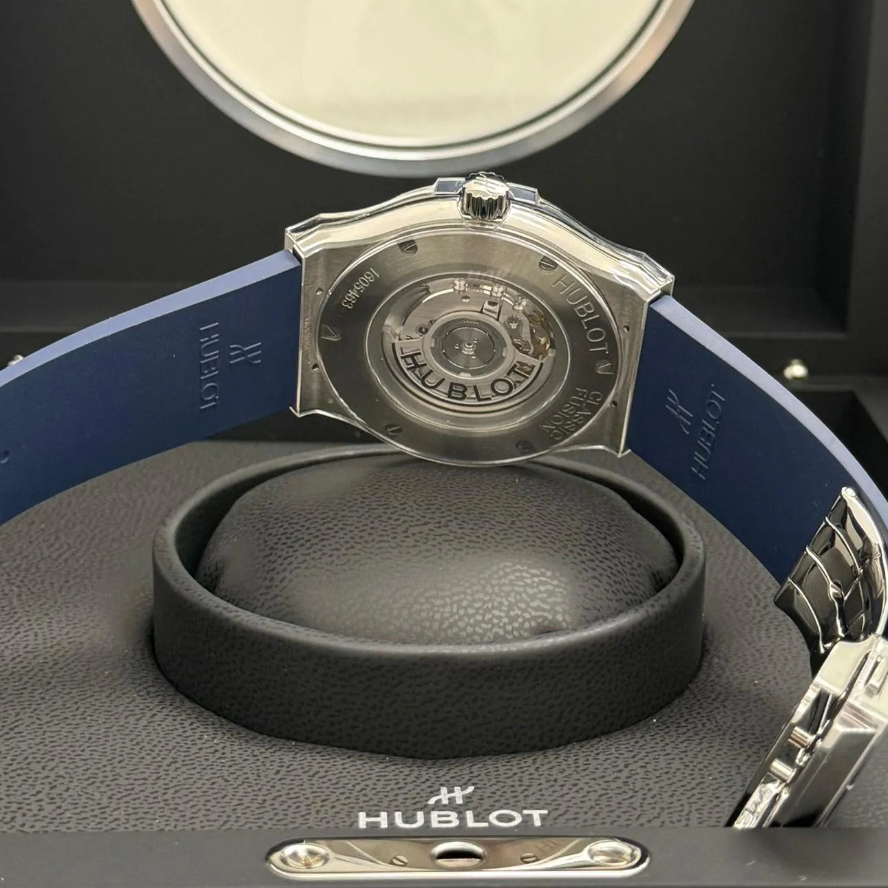 Hublot Classic Fusion 511.NX.7170.RX 45mm Titanium Blue 3