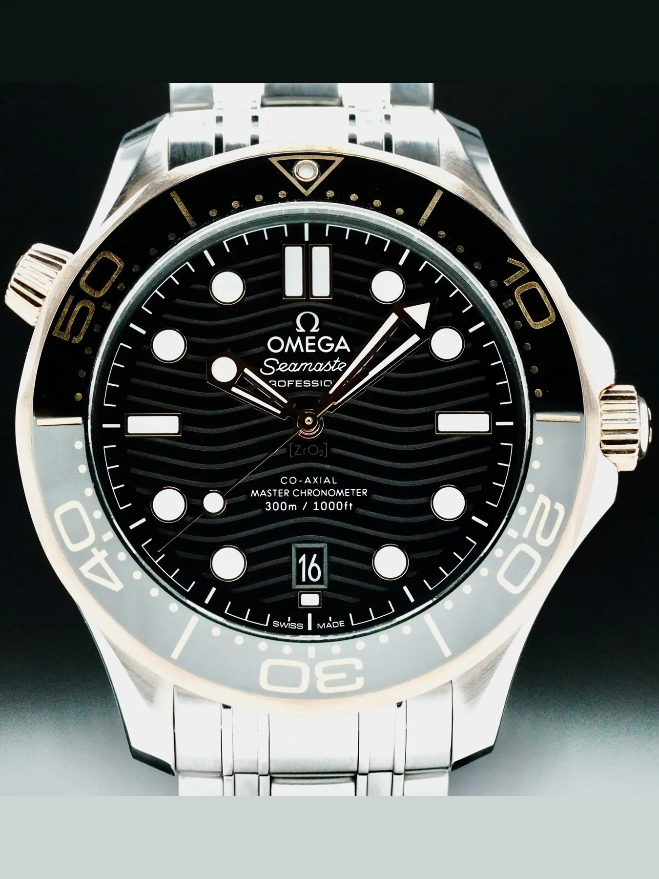 Omega Seamaster Diver 300M 210.22.42.20.01.002 42mm Stainless steel and Sedna gold Black