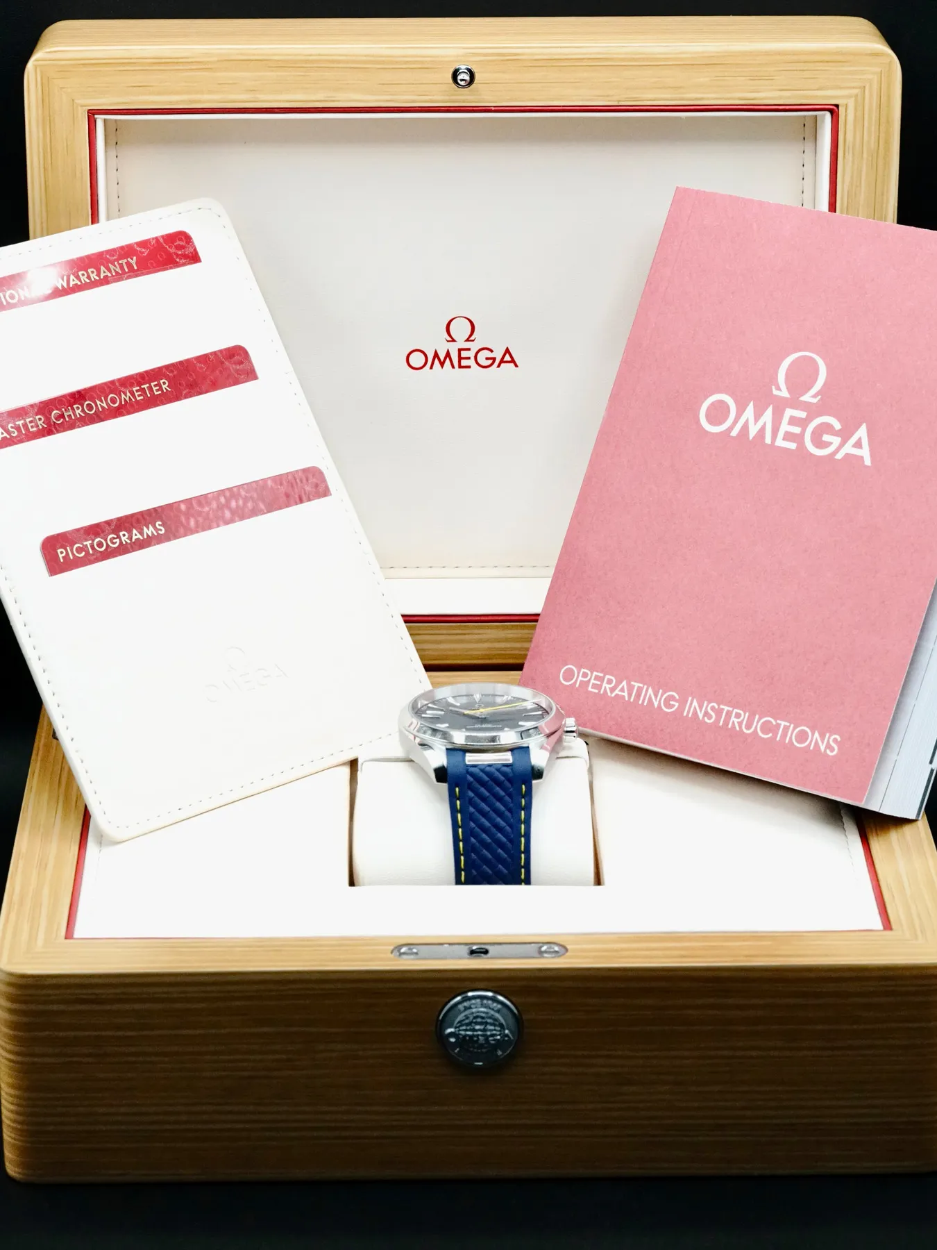 Omega Aqua Terra 150M 220.12.41.21.03.009 41mm Stainless steel Blue 5