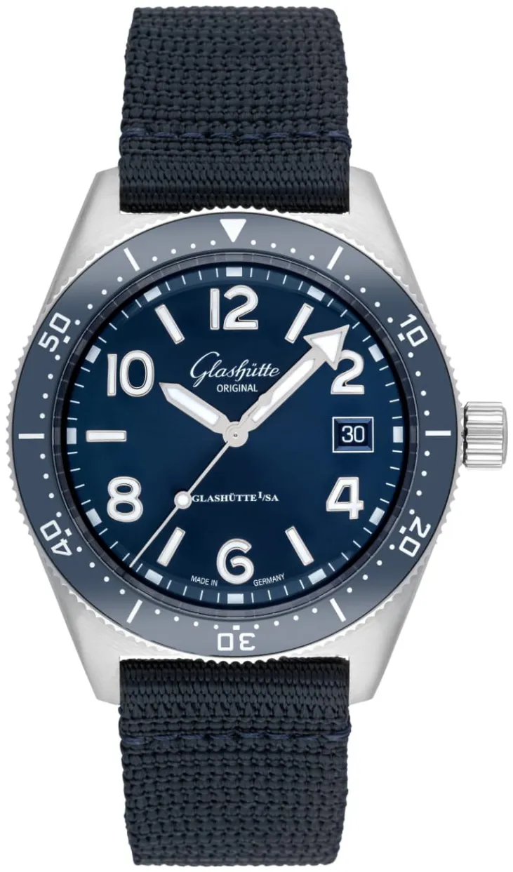 Glashütte SeaQ 1-39-11-09-81-08 39.5mm Stainless steel Blue