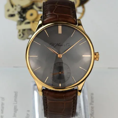 H. Moser & Cie. Venturer 2327-0402 39mm Rose gold Gray