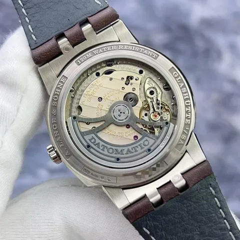 A. Lange & Söhne Odysseus 363.038 40.5mm White gold Gray 4