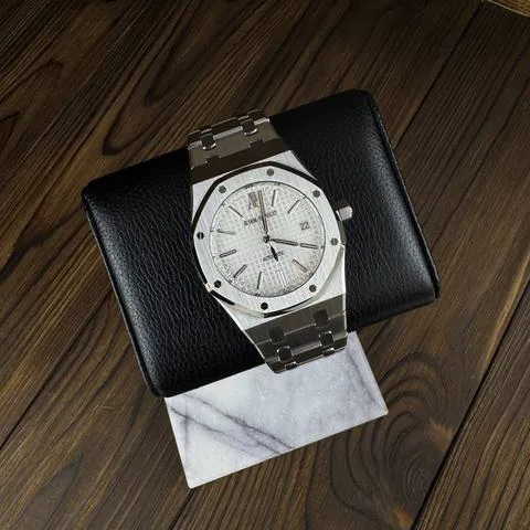 Audemars Piguet Royal Oak 15300ST 39mm Stainless steel Black 2