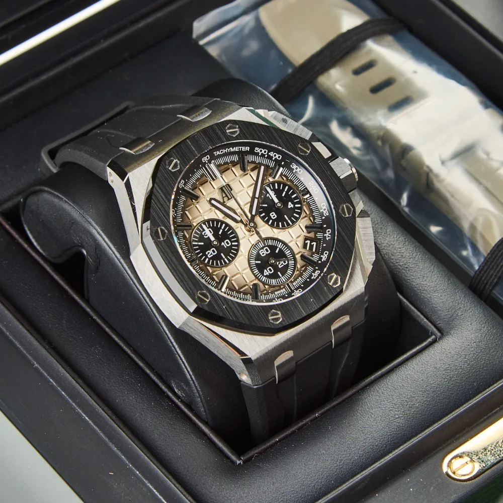 Audemars Piguet Royal Oak Offshore 26420SO.OO.A600CA.01 43mm Ceramic and Stainless steel Brown 2