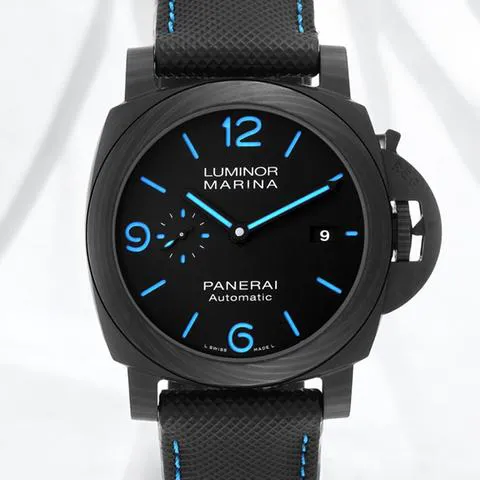 Panerai Luminor GMT Automatic PAM 01661 44mm Carbon fiber Black