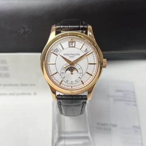 Patek Philippe Annual Calendar 5205R-001 40mm Rose gold White