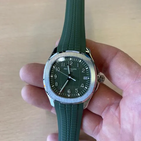 Patek Philippe Aquanaut 5168G-010 White gold Green 6