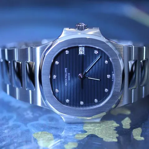 Patek Philippe Nautilus 3800 37mm Stainless steel Blue 8