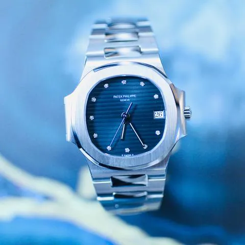 Patek Philippe Nautilus 3800 37mm Stainless steel Blue 9