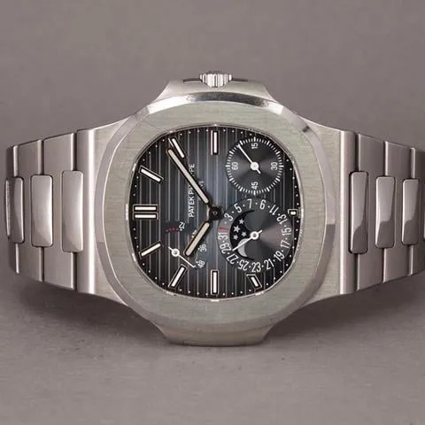 Patek Philippe Nautilus Moonphase 5712/1A-001 40mm Stainless steel Blue