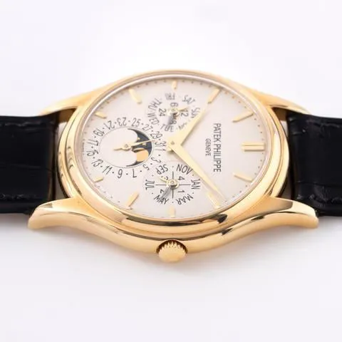 Patek Philippe Perpetual Calendar 5140J 37mm Yellow gold Silver 5